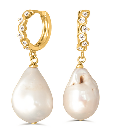 Joanna Pearl Earrings In Gold