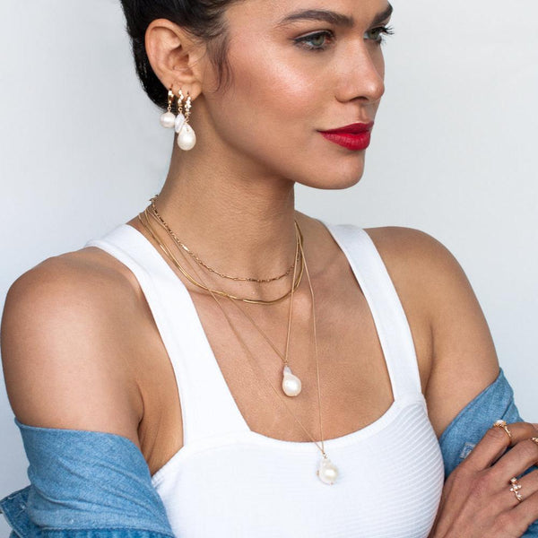 Amia Pearl Earrings