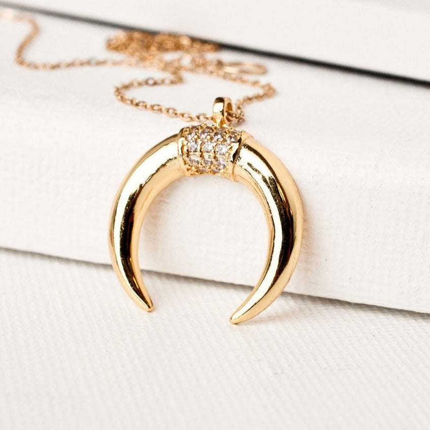 Double Horn Tusk Necklace